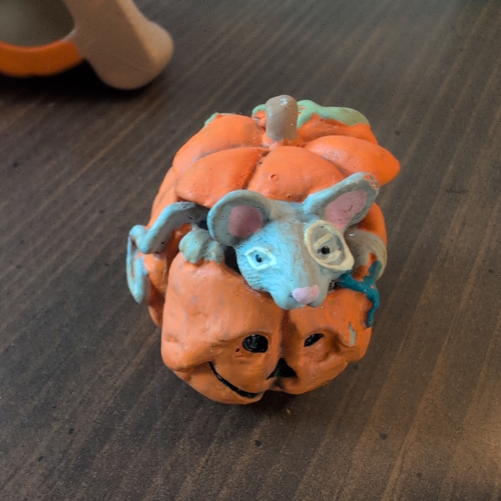 1969 Us Greeting Corp Enesco Mouse Pumpkin Figurine
